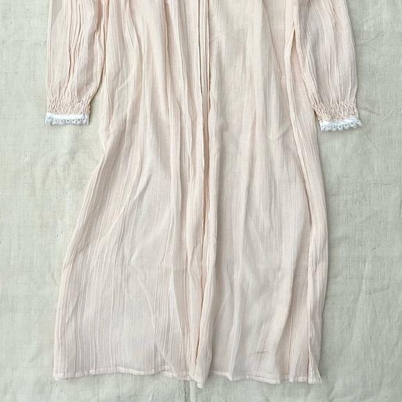 VTG Doen Style Smocked Nightgown - Picture 2 of 8